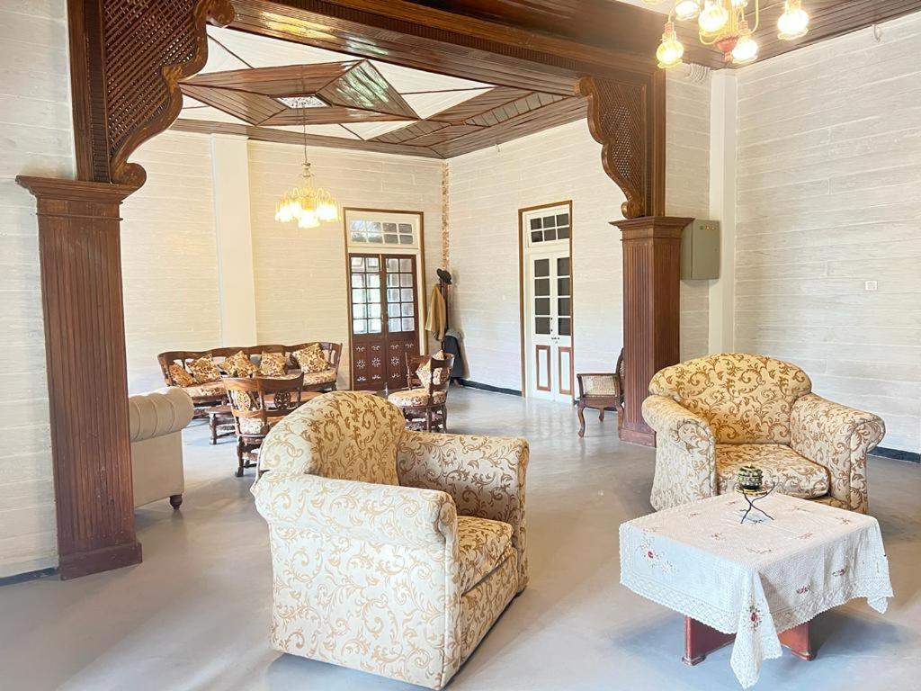 Walauwa On The Hill Hotel Hatton Buitenkant foto
